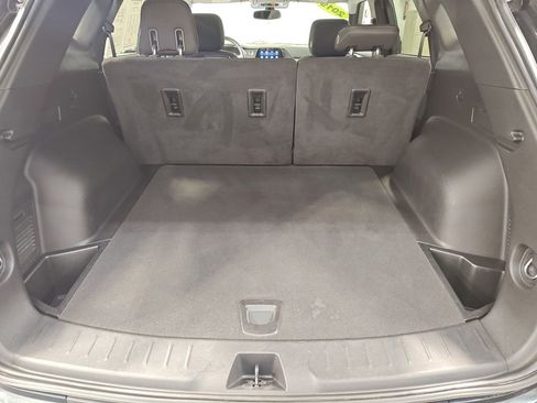 Used 2019 Chevrolet Blazer LT image 34