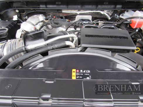 Used 2025 GMC Sierra 2500 AT4 AWD/4WD image 12