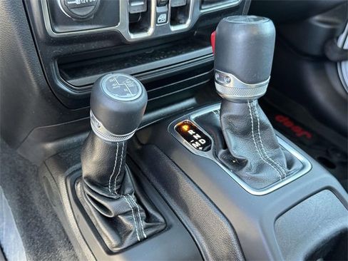 Used 2022 Jeep Wrangler Unlimited Sahara w/ Cold Weather Group image 7