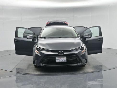 Used 2024 Toyota Corolla LE image 30