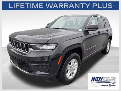 Used 2025 Jeep Grand Cherokee Laredo