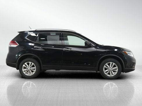 Used 2016 Nissan Rogue SV w/ SV Premium Package AWD/4WD image 6