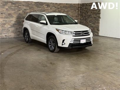 Used 2017 Toyota Highlander XLE