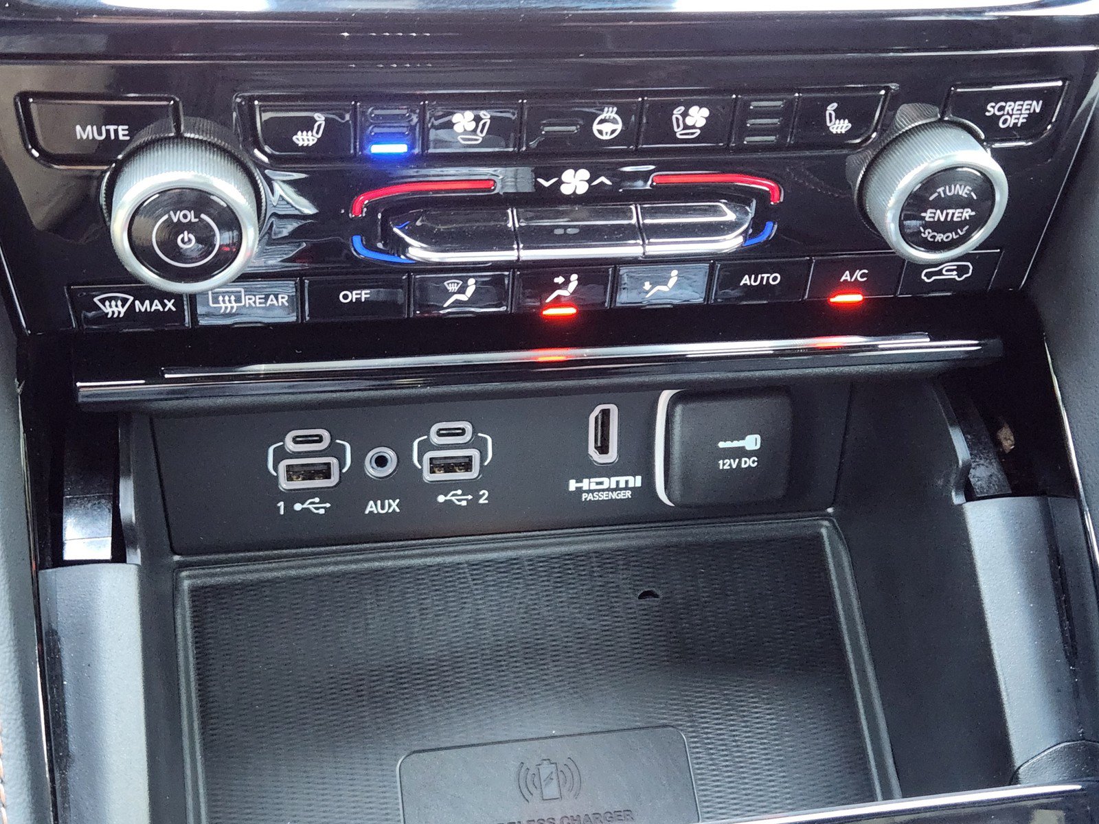 Used 2024 Jeep Grand Cherokee Summit AWD/4WD image 15
