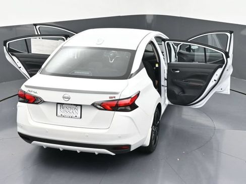 New 2025 Nissan Versa SR w/ Trunk Package FWD image 43