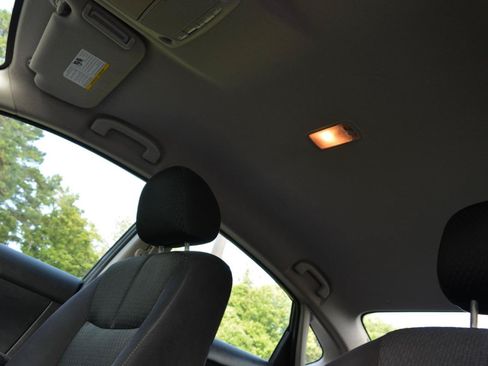 Used 2013 Nissan Sentra SR FWD image 12