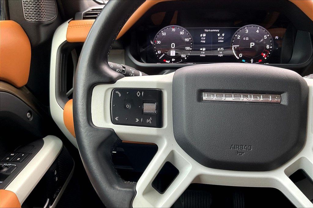 Used 2023 Land Rover Defender 110 X-Dynamic SE AWD/4WD image 11