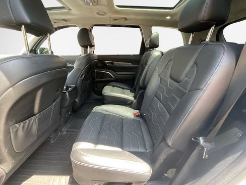 Certified 2022 Kia Telluride SX w/ SX Prestige Package AWD/4WD image 24