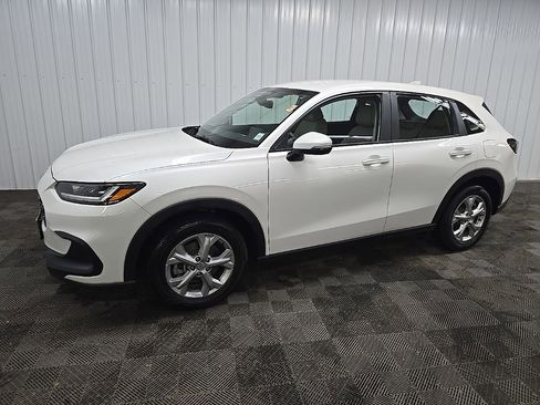 Certified 2025 Honda HR-V LX image 6