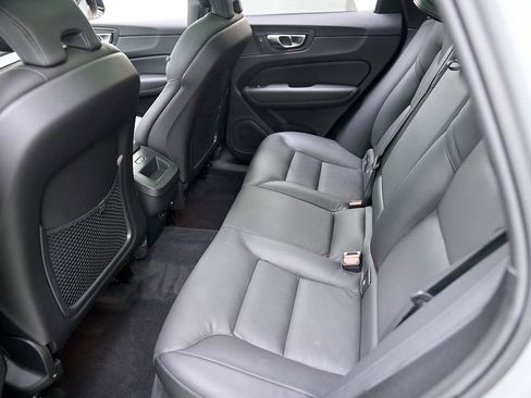 Certified 2025 Volvo XC60 B5 Plus AWD/4WD image 20