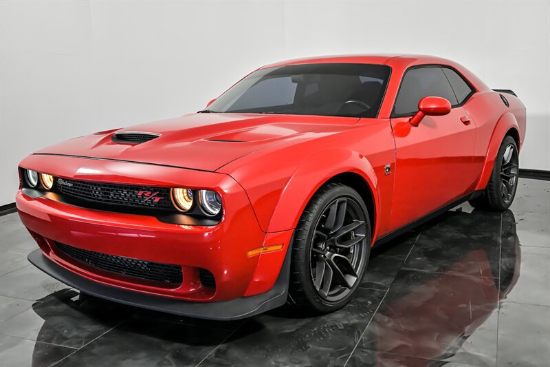 Used 2019 Dodge Challenger R/T Scat Pack RWD image 5