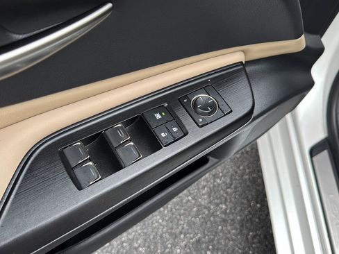 Certified 2021 Lexus ES 350 w/ Accessory Package image 29