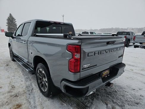 Used 2024 Chevrolet Silverado 1500 High Country w/ Technology Package image 3