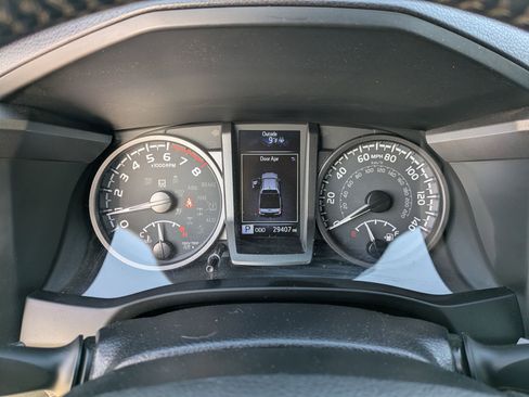 Used 2022 Toyota Tacoma 4x4 Double Cab image 14