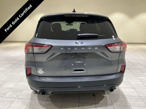Certified 2022 Ford Escape SE w/ SE Sport Appearance Package image 4