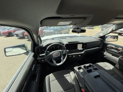 New 2026 GMC Sierra 1500 SLE image 20