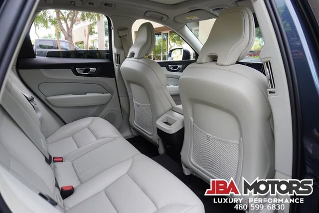 Used 2020 Volvo XC60 T5 Momentum w/ Protection Package Premier AWD/4WD image 8