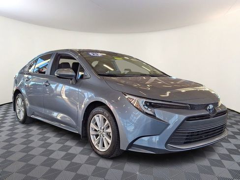 Used 2023 Toyota Corolla XLE image 1