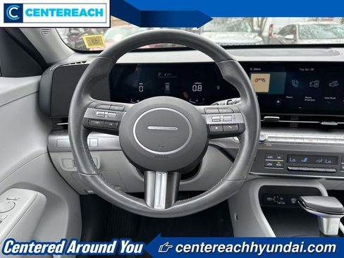 Used 2024 Hyundai Kona SEL AWD/4WD image 12