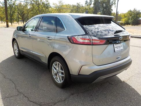 Used 2022 Ford Edge SEL image 7