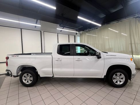 Certified 2023 Chevrolet Silverado 1500 LT image 3