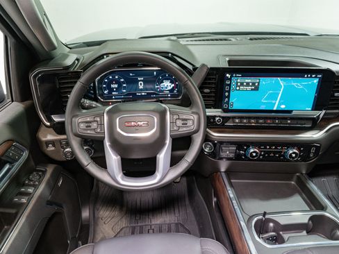 Used 2025 GMC Sierra 2500 SLT w/ SLT Premium Package image 12