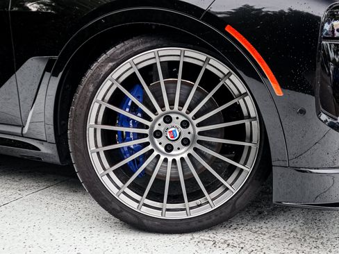 Used 2025 BMW ALPINA XB7 AWD/4WD image 13