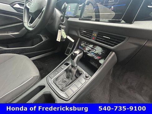 Used 2025 Volkswagen Jetta Sport FWD image 20