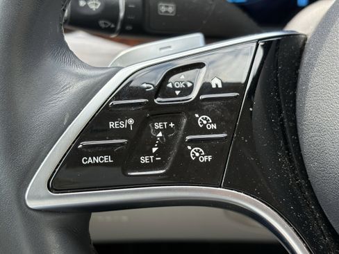 Used 2021 Mercedes-Benz E 350 4MATIC Sedan image 16