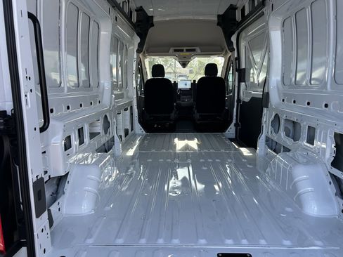 New 2026 Ford Transit 350 148 High Roof RWD image 40