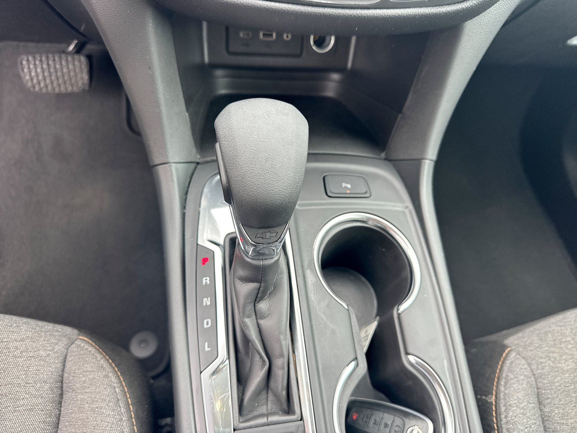 Used 2024 Chevrolet Equinox LT FWD image 19