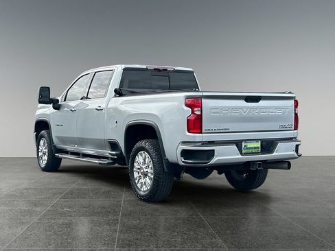 Used 2022 Chevrolet Silverado 3500 High Country AWD/4WD image 6