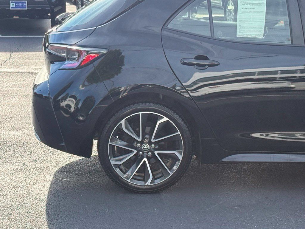Used 2019 Toyota Corolla XSE FWD image 8