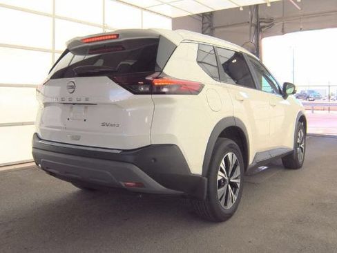 Used 2023 Nissan Rogue SV w/ SV Premium B Package AWD/4WD image 4