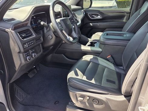 Certified 2022 Chevrolet Tahoe Z71 w/ Luxury Package image 11