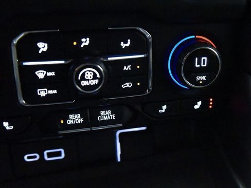 Used 2021 Chevrolet Tahoe Z71 AWD/4WD image 42