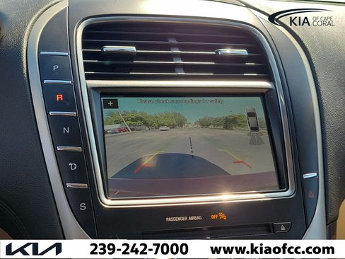 Used 2018 Lincoln MKX Select w/ Select Plus Package FWD image 29