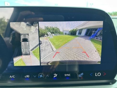 New 2026 Chevrolet Traverse LT w/ Midnight/Sport Edition image 31