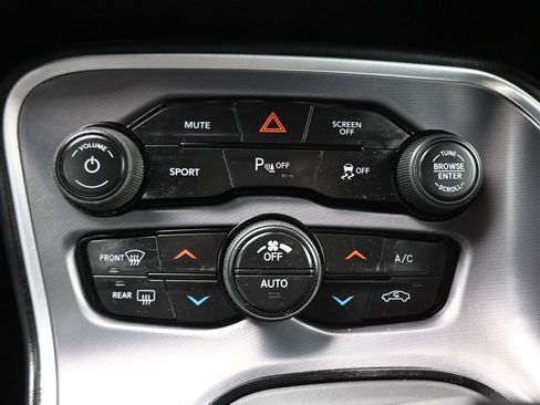 Used 2020 Dodge Challenger R/T w/ Blacktop Package image 18