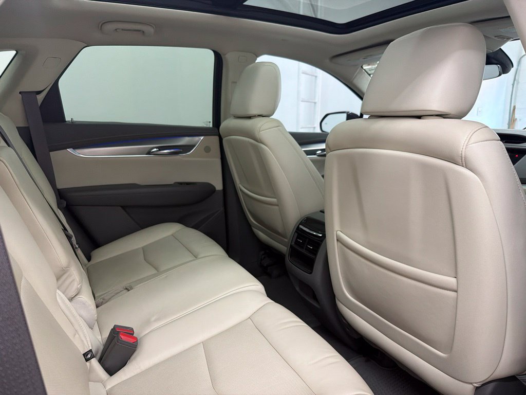 Used 2019 Cadillac XT5 Premium Luxury FWD image 24