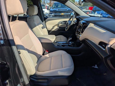 Used 2023 Chevrolet Traverse LS w/ Safety Package image 11