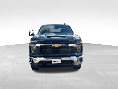 New 2026 Chevrolet Silverado 2500 LT w/ Convenience Package AWD/4WD image 8
