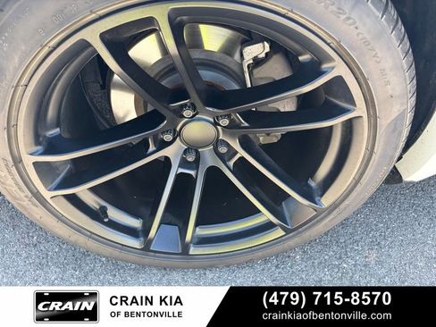 Used 2020 Dodge Challenger R/T RWD image 7