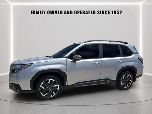 Certified 2025 Subaru Forester Limited AWD/4WD image 1