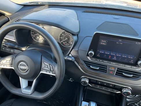 Used 2023 Nissan Altima 2.5 SV image 37