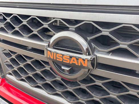 Used 2022 Nissan Titan PRO-4X w/ Pro-4x Convenience Package image 23