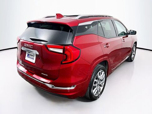 Certified 2024 GMC Terrain Denali w/ Denali Premium Package AWD/4WD image 7