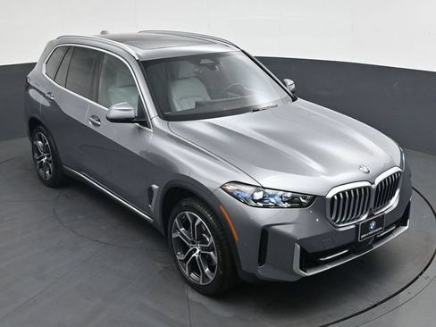 Used 2026 BMW X5 sDrive40i w/ Climate Comfort Package RWD image 23