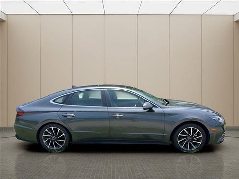 Used 2023 Hyundai Sonata Limited FWD image 13