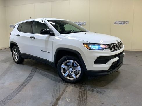 Used 2024 Jeep Compass Sport AWD/4WD image 1